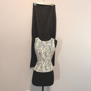Sleeveless Top & Maxi Skirt Set - Black &‎ White Pattern - Party Outfit
